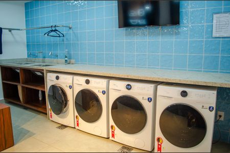 Apartamento à venda com 56m², 2 quartos e 1 vaga Apartamento à venda com 56m², 2 quartos e 1 vagaLavanderia