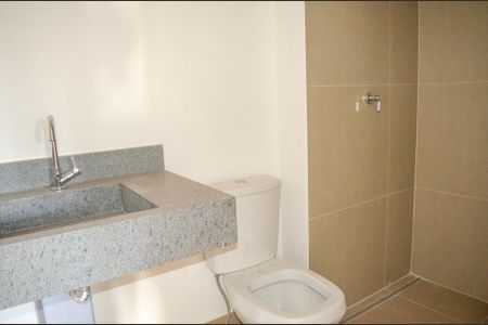 Banheiro de apartamento à venda com 2 quartos, 56m² em Setor Marista, Goiânia