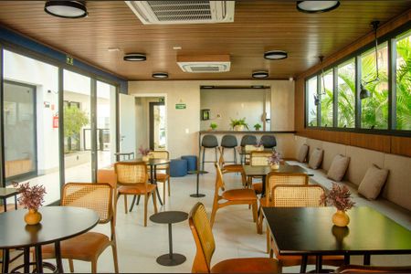 Apartamento à venda com 56m², 2 quartos e 1 vaga Apartamento à venda com 56m², 2 quartos e 1 vagaÁrea comum - Salão de festas