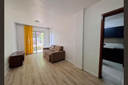 Apartamento à venda com 83m², 2 quartos e 1 vaga