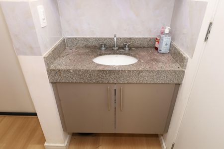 Apartamento para alugar com 33m², 2 quartos e sem vagaBanheiro