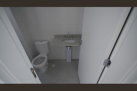 Apartamento à venda com 64m², 2 quartos e 1 vagaBanheiro Social