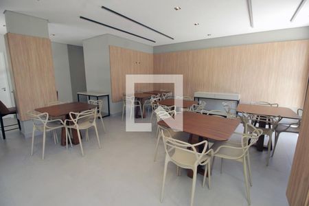 Apartamento à venda com 64m², 2 quartos e 1 vaga Apartamento à venda com 64m², 2 quartos e 1 vagaÁrea comum - Salão de festas