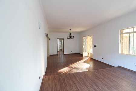 Sala de casa para alugar com 4 quartos, 790m² em Vila Pirajussara, São Paulo