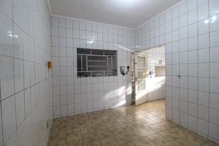 Casa para alugar com 790m², 4 quartos e 2 vagas Casa para alugar com 790m², 4 quartos e 2 vagasCozinha
