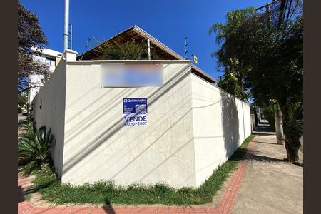 Placa OJRI-239 de casa à venda com 5 quartos, 318m² em Ouro Preto, Belo Horizonte