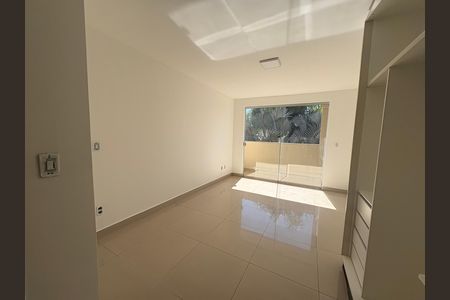 Casa à venda com 3 quartos, 105m² em Parque Amazonia, Goiânia