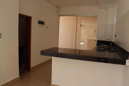Casa à venda com 3 quartos, 105m² em Parque Amazonia, Goiânia