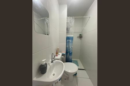 Banheiro de apartamento à venda com 2 quartos, 34m² em Veleiros, São Paulo