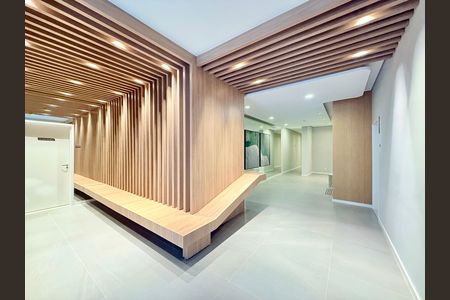 Apartamento à venda com 78m², 2 quartos e 1 vaga Apartamento à venda com 78m², 2 quartos e 1 vagaHall Social Bloco