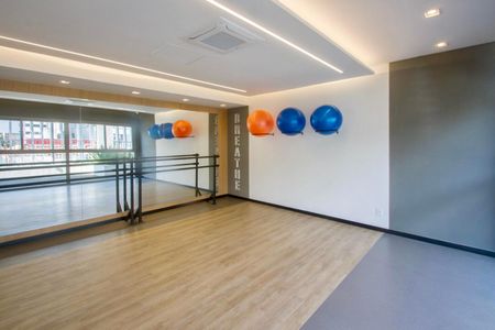 Apartamento à venda com 78m², 2 quartos e 1 vaga Apartamento à venda com 78m², 2 quartos e 1 vagaAcademia