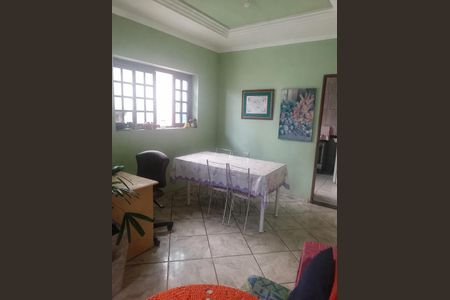 Sala de casa para alugar com 3 quartos, 150m² em Jardim Yeda, Campinas
