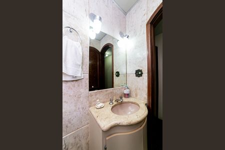 Apartamento à venda com 130m², 4 quartos e 2 vagasBanheiro Social