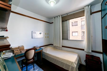 Apartamento à venda com 130m², 4 quartos e 2 vagasQuarto 1