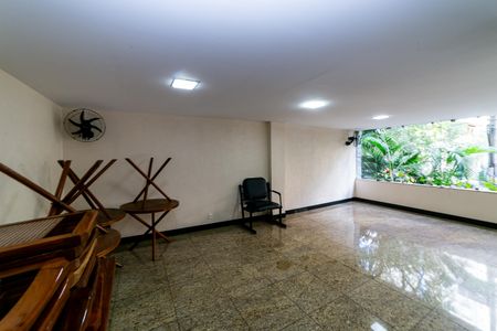 Apartamento à venda com 130m², 4 quartos e 2 vagasSalão de Festas