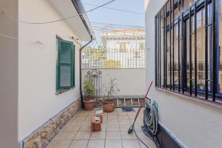 Casa para alugar com 200m², 3 quartos e 2 vagas Casa para alugar com 200m², 3 quartos e 2 vagasÁrea de Serviço