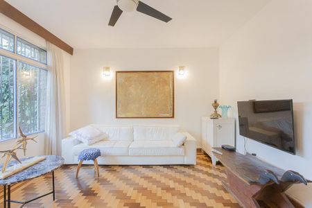 Casa para alugar com 200m², 3 quartos e 2 vagas Casa para alugar com 200m², 3 quartos e 2 vagasSala