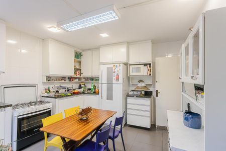 Cozinha de casa para alugar com 3 quartos, 200m² em Paraíso, São Paulo