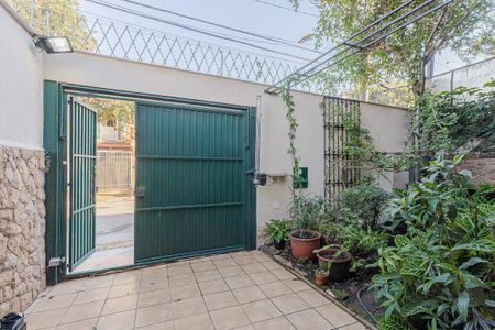 Garagem de casa para alugar com 3 quartos, 200m² em Paraíso, São Paulo