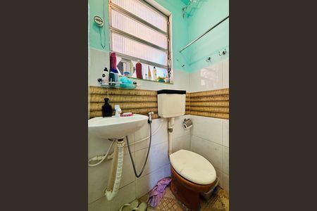 Banheiro de kitnet/studio para alugar com 1 quarto, 20m² em Centro, Rio de Janeiro
