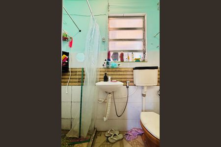 Banheiro de kitnet/studio para alugar com 1 quarto, 20m² em Centro, Rio de Janeiro