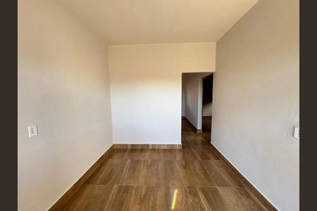 Sala de casa para alugar com 2 quartos, 70m² em Mansour, Uberlândia