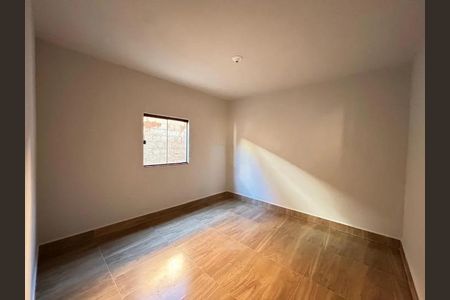 Sala de casa para alugar com 2 quartos, 70m² em Mansour, Uberlândia