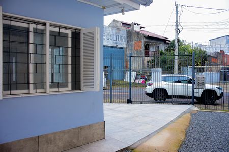 Área externa de casa para alugar com 2 quartos, 40m² em Vila Parque Brasilia, Cachoeirinha