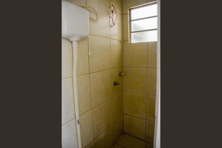 Casa para alugar com 40m², 2 quartos e 1 vaga Casa para alugar com 40m², 2 quartos e 1 vagaBanheiro