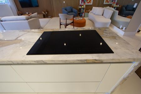 Cozinha de apartamento à venda com 2 quartos, 112m² em Vila Nova Conceição, São Paulo
