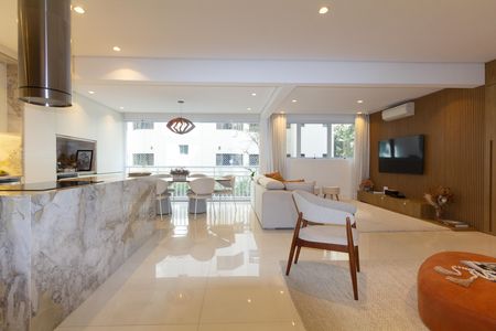 Apartamento à venda com 2 quartos, 112m² em Vila Nova Conceição, São Paulo