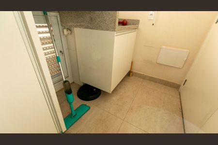 Apartamento para alugar com 93m², 3 quartos e 2 vagas Apartamento para alugar com 93m², 3 quartos e 2 vagasÁREA DE SERVIÇO