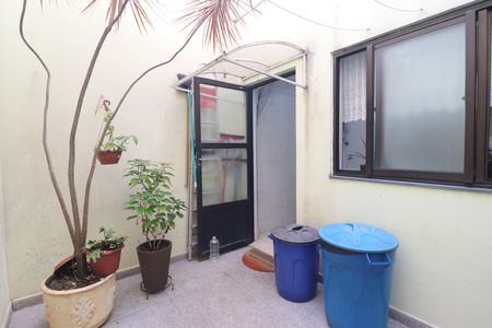 Apartamento à venda com 104m², 3 quartos e 2 vagasQuintal