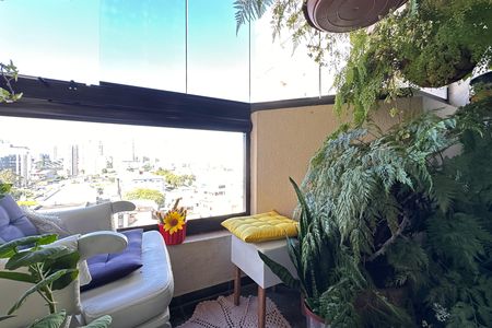 Apartamento à venda com 98m², 3 quartos e 1 vaga Apartamento à venda com 98m², 3 quartos e 1 vagaSacada