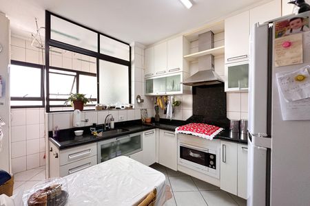 Apartamento à venda com 98m², 3 quartos e 1 vaga Apartamento à venda com 98m², 3 quartos e 1 vagaCozinha
