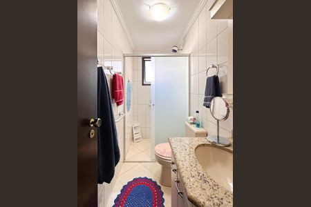 Apartamento à venda com 98m², 3 quartos e 1 vaga Apartamento à venda com 98m², 3 quartos e 1 vagaBanheiro da Suíte