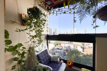 Apartamento à venda com 98m², 3 quartos e 1 vaga Apartamento à venda com 98m², 3 quartos e 1 vagaSacada