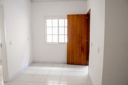 Casa para alugar com 2 quartos, 40m² em Vila Parque Brasilia, Cachoeirinha
