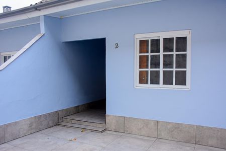 Área externa de casa para alugar com 2 quartos, 40m² em Vila Parque Brasilia, Cachoeirinha