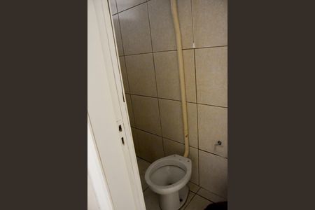 Casa para alugar com 40m², 2 quartos e 1 vaga Casa para alugar com 40m², 2 quartos e 1 vagaBanheiro