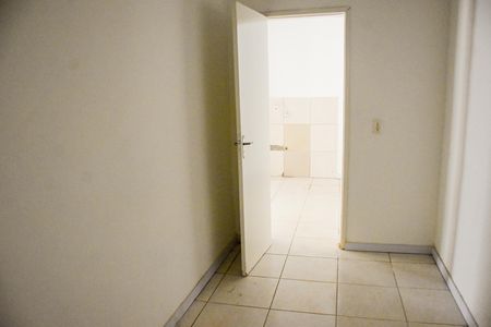 Casa para alugar com 40m², 2 quartos e 1 vaga Casa para alugar com 40m², 2 quartos e 1 vagaQuarto