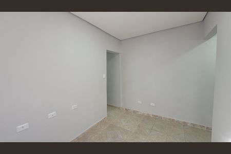 Sala de casa para alugar com 2 quartos, 180m² em Vila Miranda, Itaquaquecetuba