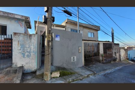 Fachada de casa para alugar com 2 quartos, 180m² em Vila Miranda, Itaquaquecetuba