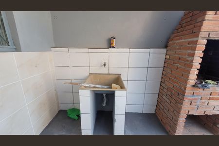 Casa para alugar com 180m², 2 quartos e 1 vagaÁrea de Serviço