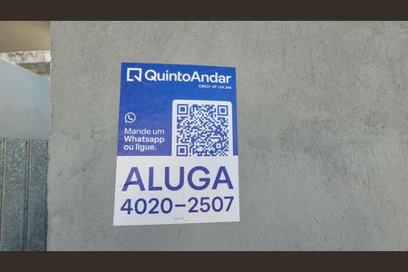 Placa código YEEJ-796 de casa para alugar com 2 quartos, 180m² em Vila Miranda, Itaquaquecetuba