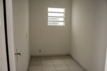 Casa para alugar com 40m², 2 quartos e 1 vaga Casa para alugar com 40m², 2 quartos e 1 vagaQuarto