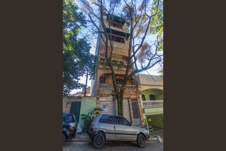 Fachada + placa de apartamento para alugar com 2 quartos, 60m² em Cidade Ademar, São Paulo