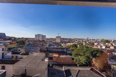 Vista da cozinha de apartamento para alugar com 2 quartos, 60m² em Cidade Ademar, São Paulo