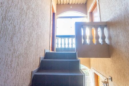 Escada de apartamento para alugar com 2 quartos, 60m² em Cidade Ademar, São Paulo