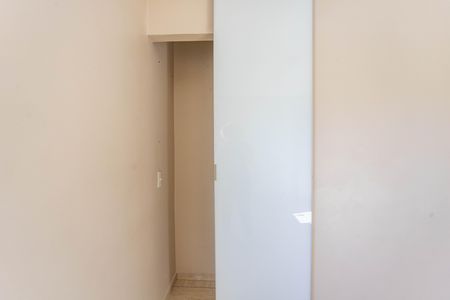 Apartamento para alugar com 60m², 2 quartos e sem vaga Apartamento para alugar com 60m², 2 quartos e sem vagaQuarto 1 - Armário